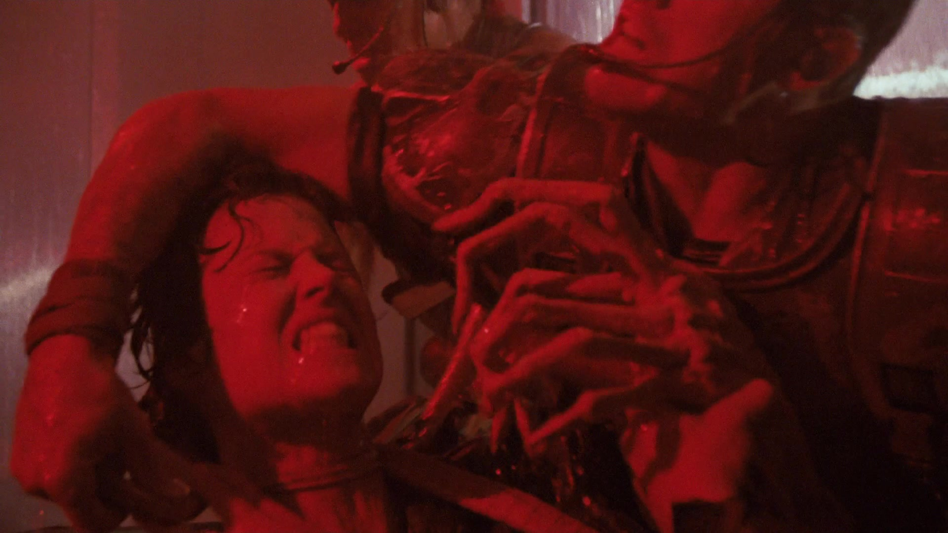 Aliens still 5